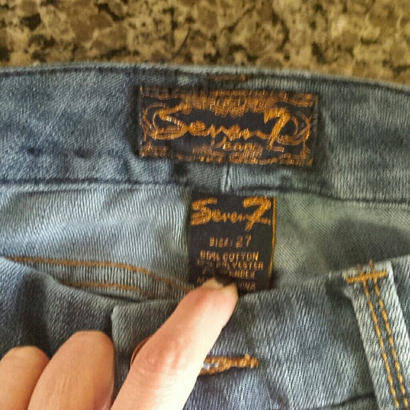 Women's jeans 2 pair sizes 27 and 28 BOTH