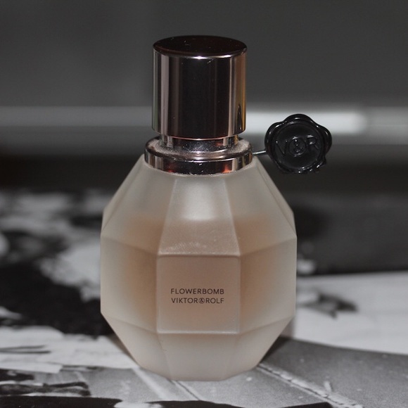Viktor & Rolf Flowerbomb Perfume