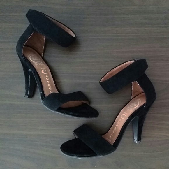 [SOLD IN BUNDLE] Jeffrey Campbell Blk Suede Heels - Picture 3 of 4