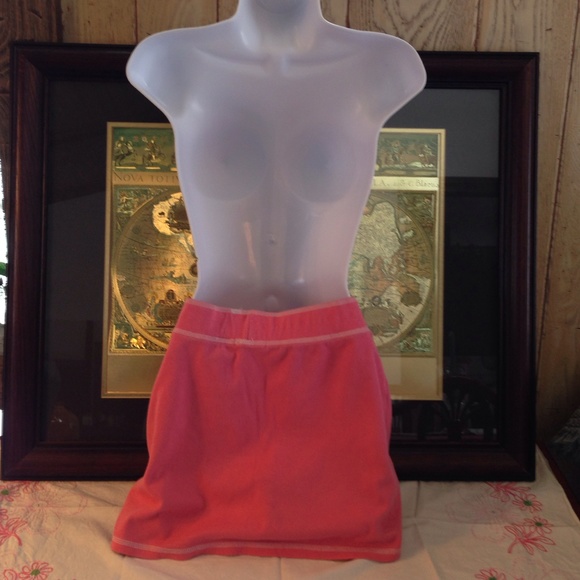 RED PAINT ACTIVE WEAR - Picture 2 of 2