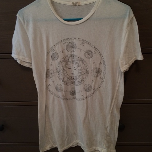 BRANDY MELVILLE tee