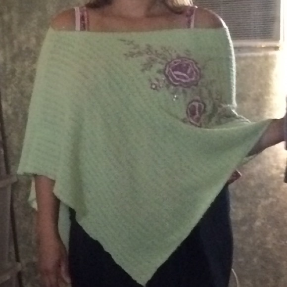 Pancho/Throw over - Picture 2 of 2