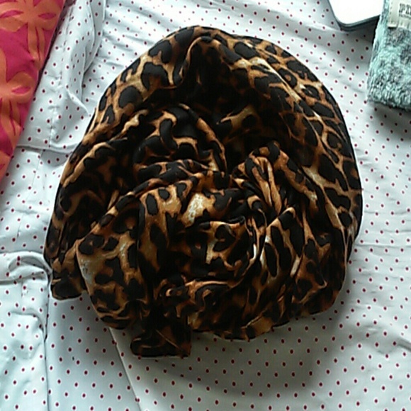 Leopard Scarf