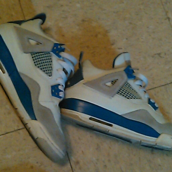 Retro 4s