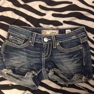 Size 23 Sabrina BKE shorts!