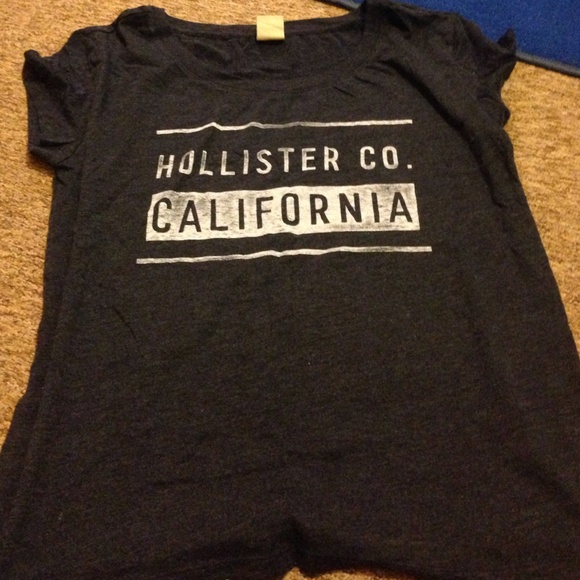 Hollister tshirt