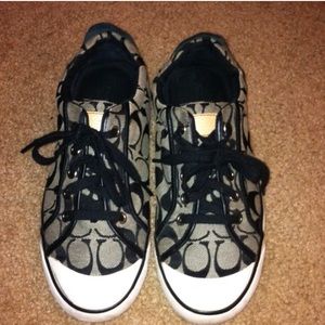 🎀traded🎀 Bundle Coach sneakers & romper