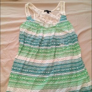 Gap tank top. Medium. Never worn