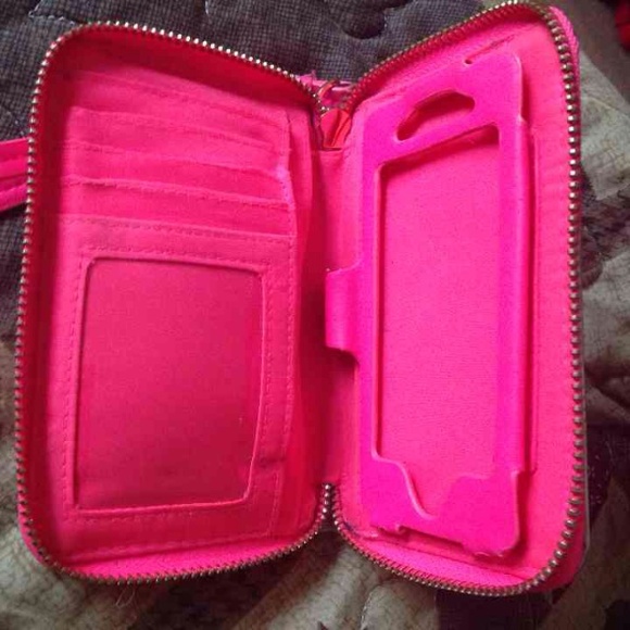 Victoria's Secret iphone 5/5c/5s wallet! - Picture 2 of 3