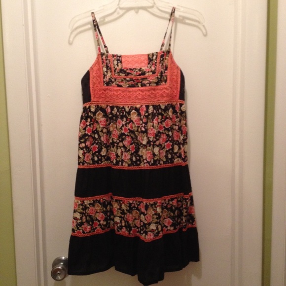 Romeo & Juliet Couture Floral Baby Doll Dress