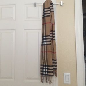 Very soft scarf