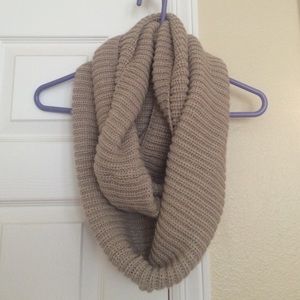 Infinity scarf & maxi skirt bundle