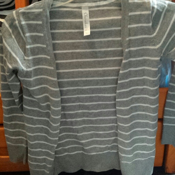 White and gray cardigan