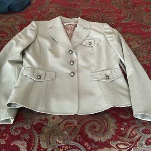 TAHARI blazer size 6