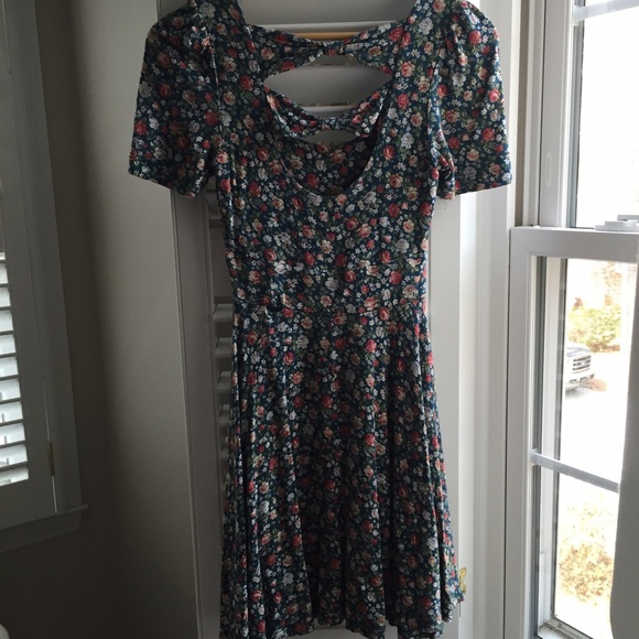 Floral Skater Dress - Picture 2 of 3