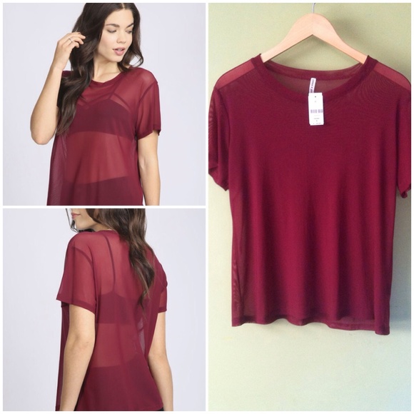 Emma and Sam | LF Short Sleeve Mesh Tee - Picture 2 of 2