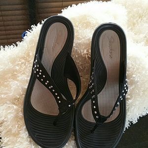 Flash sale Sketchers flip flop