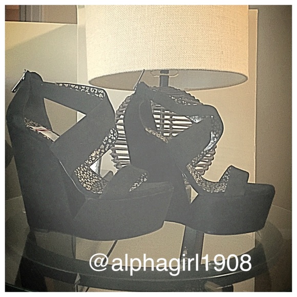 JessicaSimpson Wedge