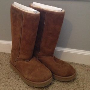 Chestnut classic tall UGG boots