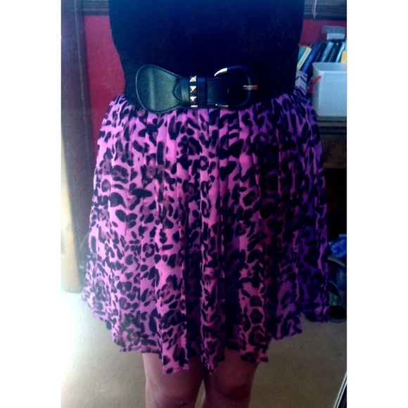 Forever 21 skirt with a belt