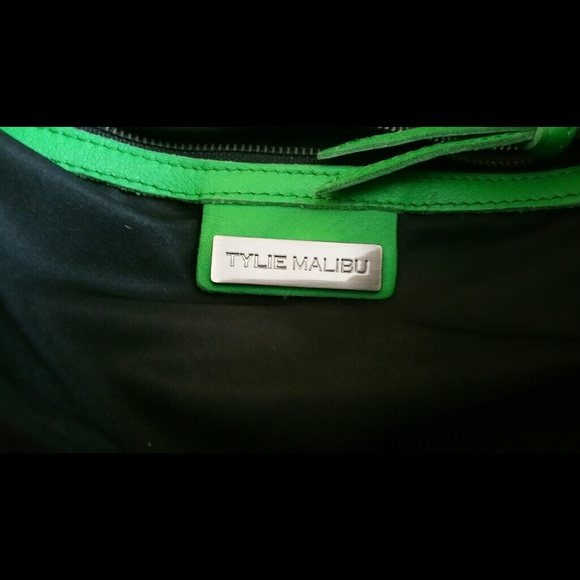 Tylie  Malibu Bag - Picture 2 of 2