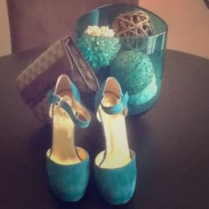 sky high turquoise suede Mary jeans