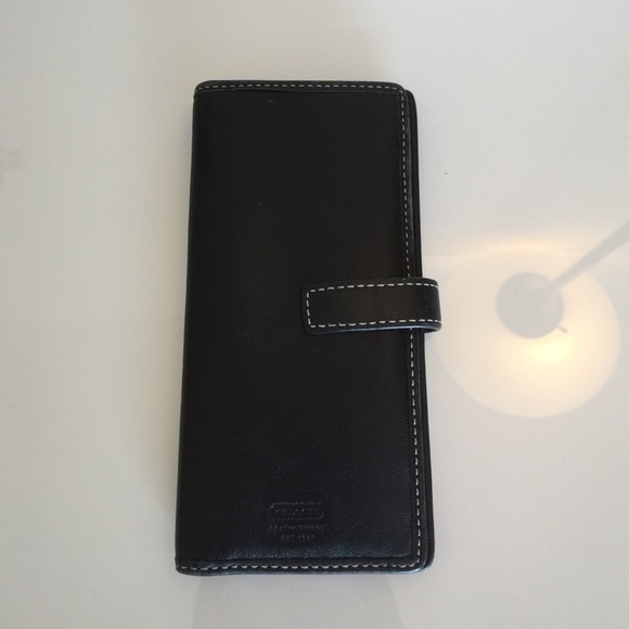 Pre-loved Black Coach Card/Check Book Holder