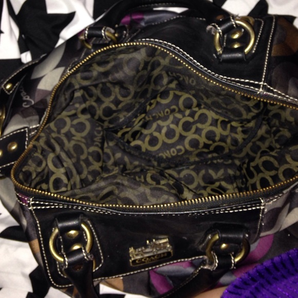 Coach purse - Picture 3 of 4