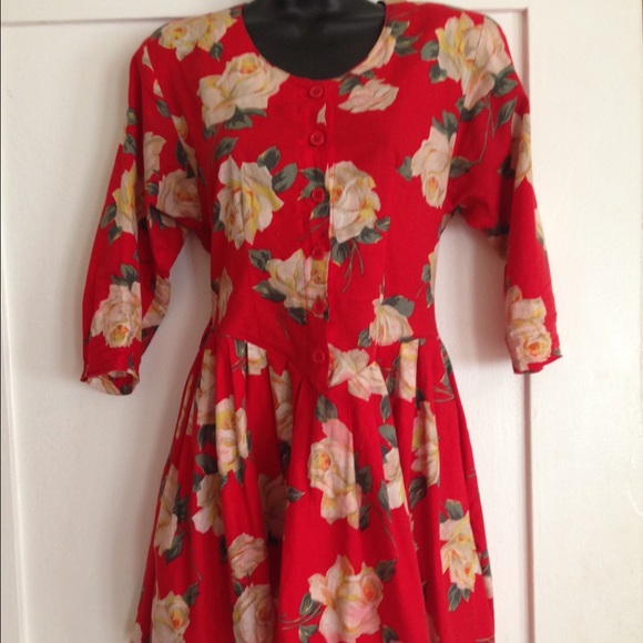 Vintage White Rose Dress