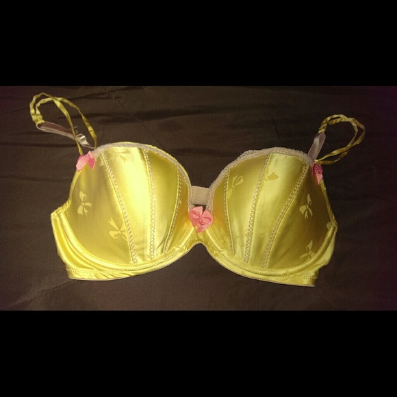 Very pretty yellow and coral bra 36D