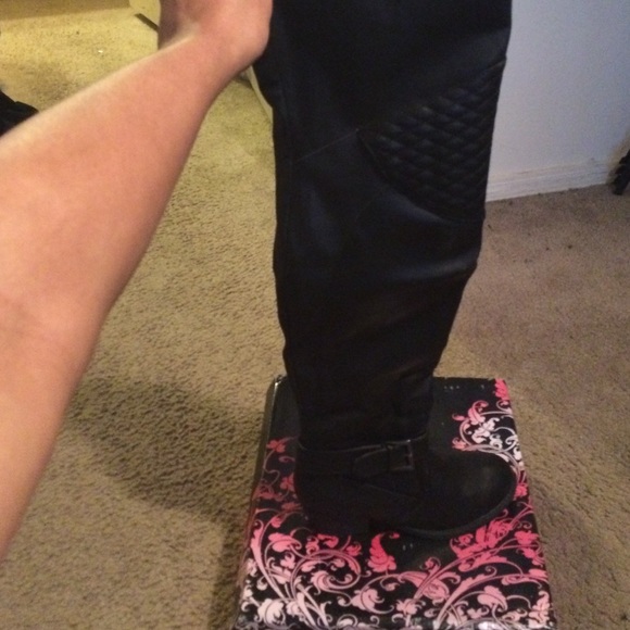 Over the knee boot with knee details