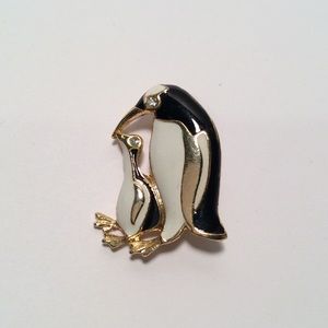 Mother & Baby Penguin Pin