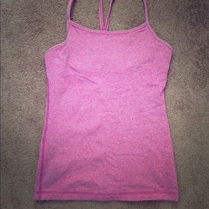 Sale✨Lululemon magenta power y top size 4