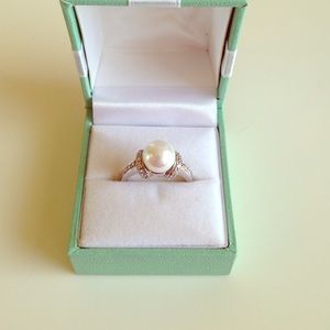 QVC UK silver and diamonique ring Size 10