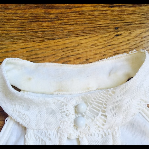 Mystic white lace dress - Picture 3 of 3