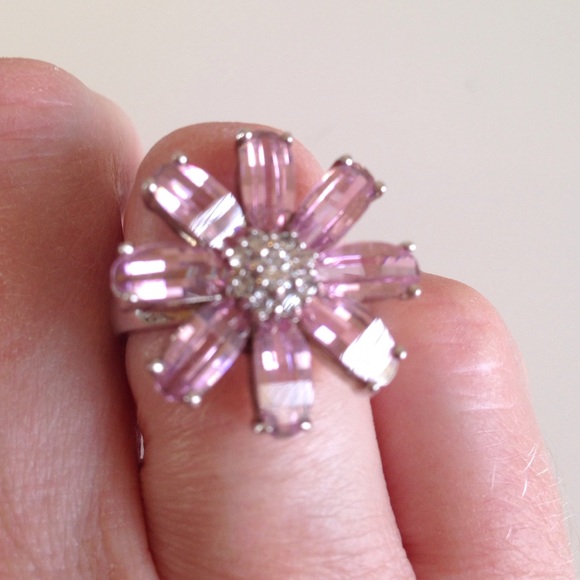 Silver and CZ pink flower ring in Size 8 - Picture 2 of 4