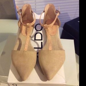 Aldo Nude Alloways Flat shoes.