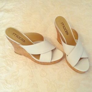 White wedges