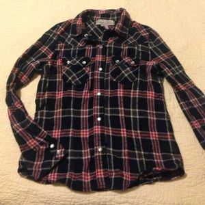 Flannel top! Beautiful buttons