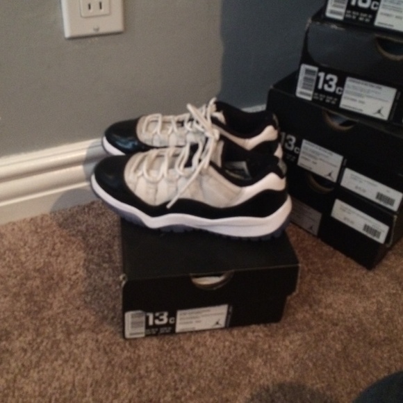 Jordans  11 Retro Low BP  505835.153