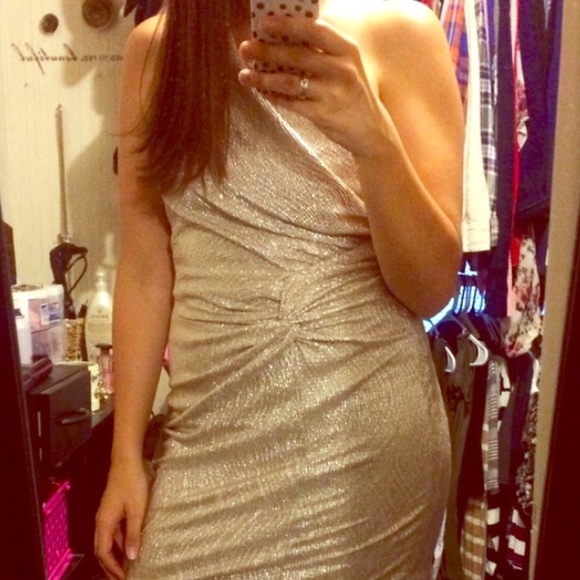 Gold dress with one strap and knot in front. - Picture 3 of 3