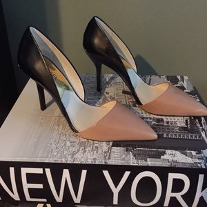 Micheal Kors tan/black d'Orsay pumps