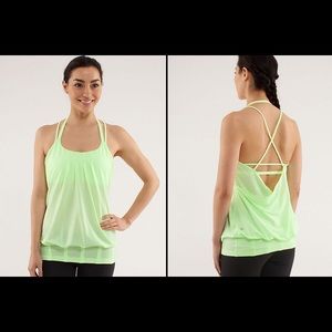 Lululemon In the Flow tank