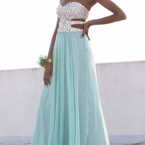 la femme prom dress