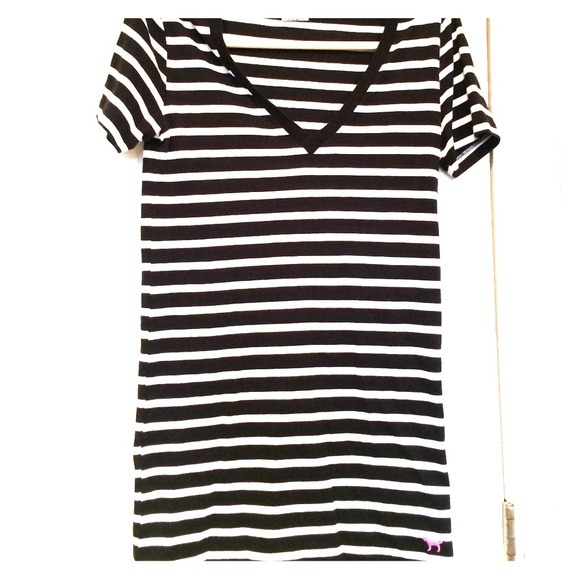 Victoria's Secret PINK v-neck t-shirt.