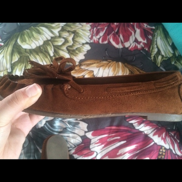 Moccasin - Picture 2 of 4