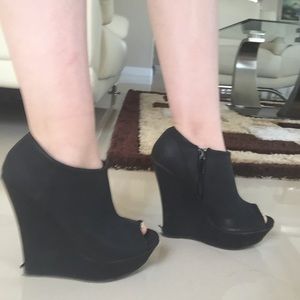 Black ankle wedge