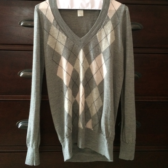 Jcrew gray argyle v-neck sweater