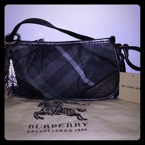Burberry small Aston purse in black/grey check