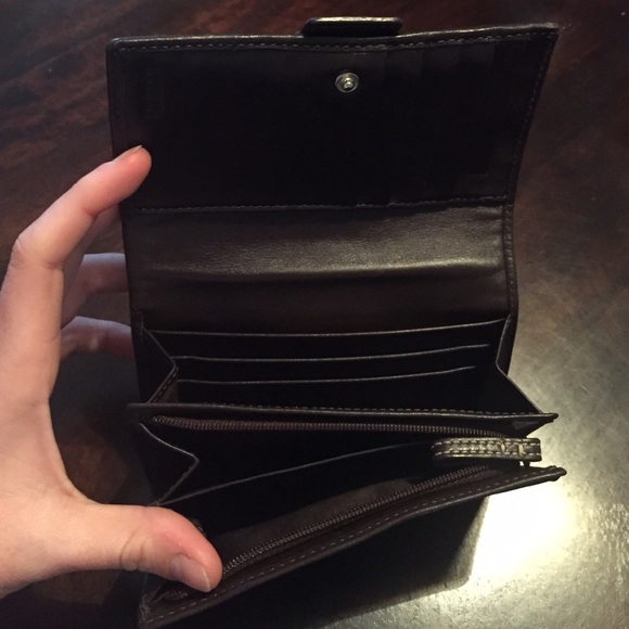 REDUCED Coach Signature Wallet - Picture 3 of 4